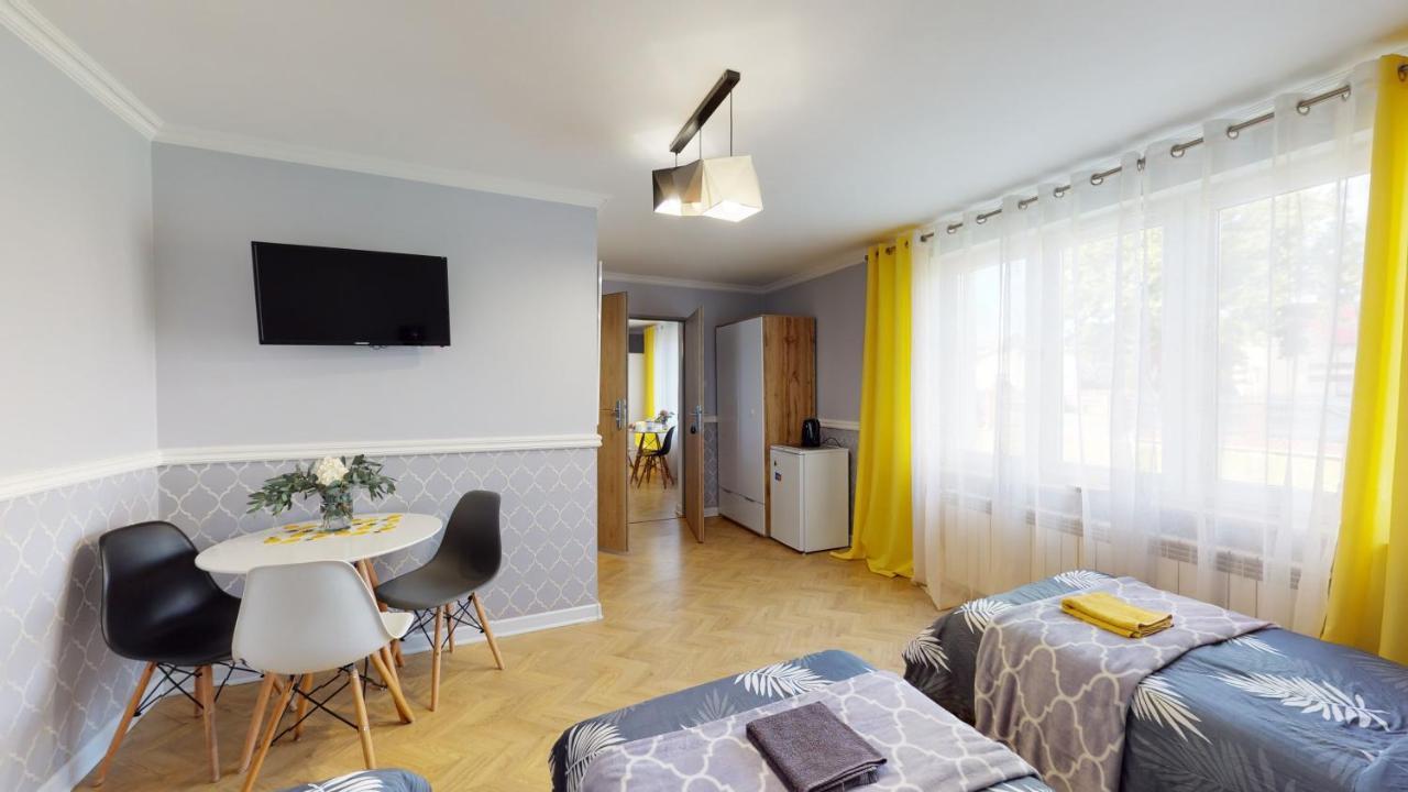 Pokoje Hotelowe "Lila" Siedlce Exteriör bild